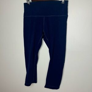 LULULEMON Capri Darked Washed Blue Legging